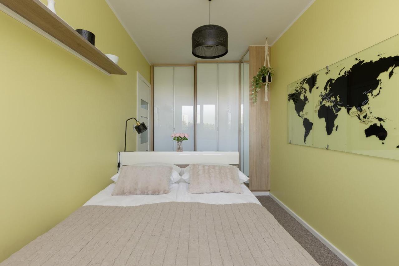 Metro Wilanowska Apartment With Parking By Noclegi Renters Warsaw Exterior photo
