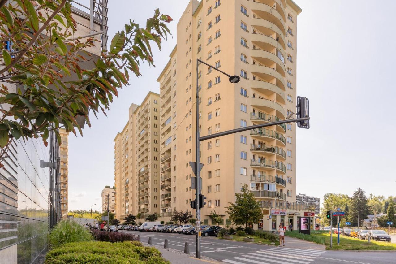 Metro Wilanowska Apartment With Parking By Noclegi Renters Warsaw Exterior photo